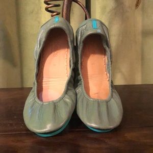 Tieks ballet flats in pacific green. Lightly worn.